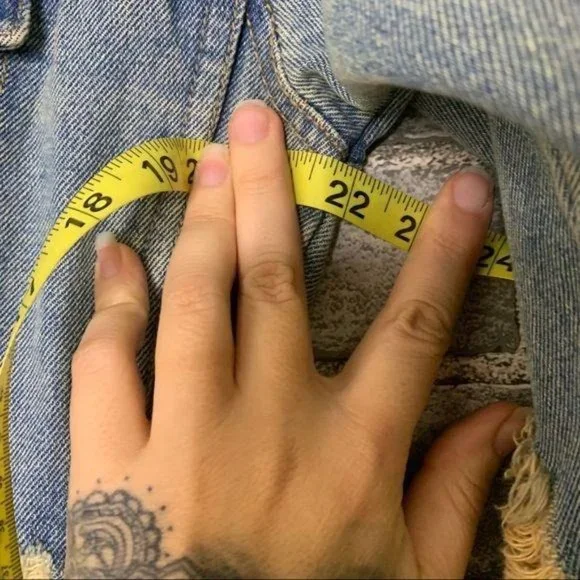 Courtshop BDG Distressed Blue Denim Jacket XL - Picture 7 of 10